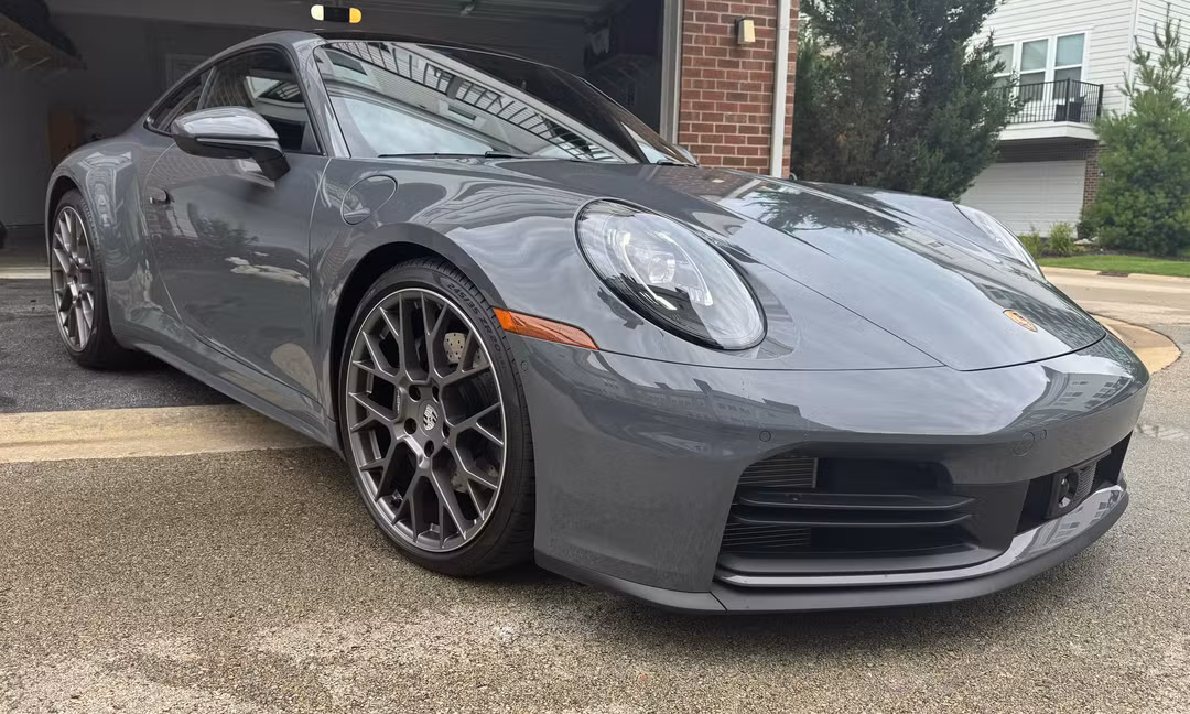 2025 Porsche 911 Carrera - Photo 1